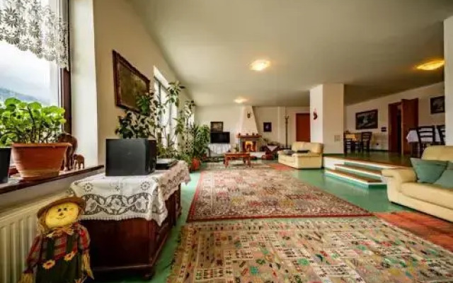 Pensiunea La Maison