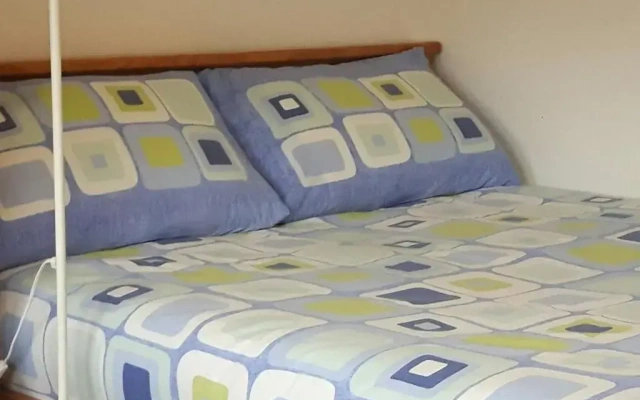 2 double rooms available in 3 bedroom house