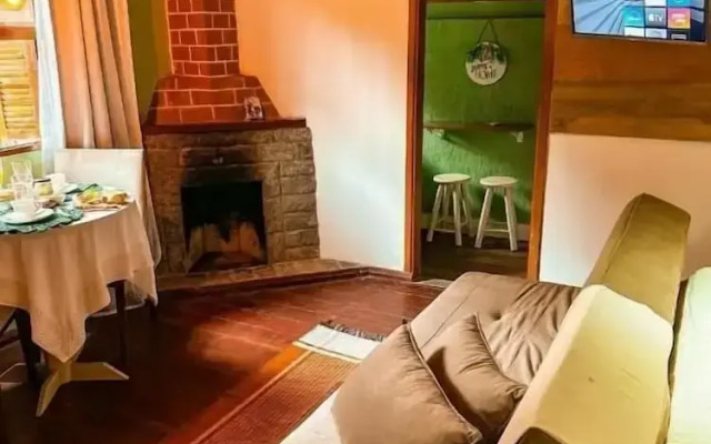 Chalé com hidro e café da manhã
