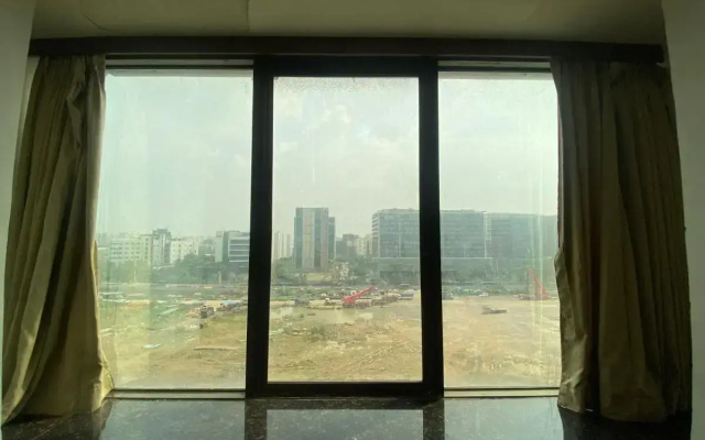 Hotel Pearl's BKC Inn- Near Trade Centre, Visa Consulate