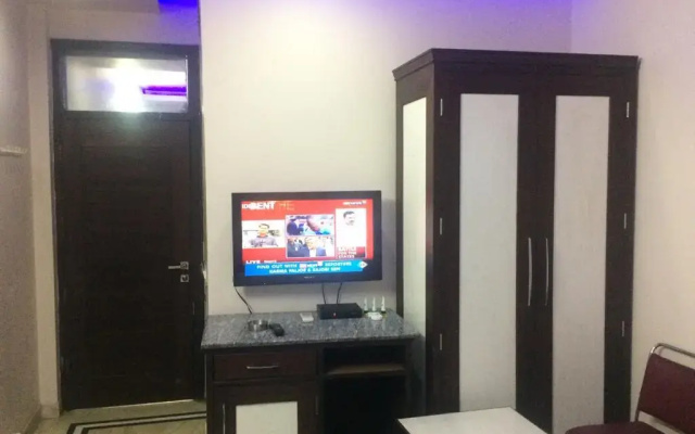 Hotel Leela Residency