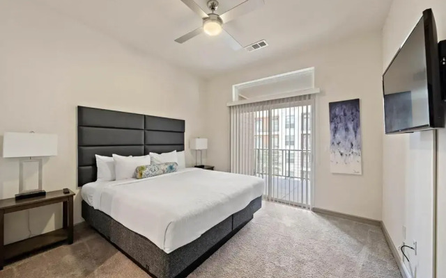 Recently Upgraded Downtown Great Amenities