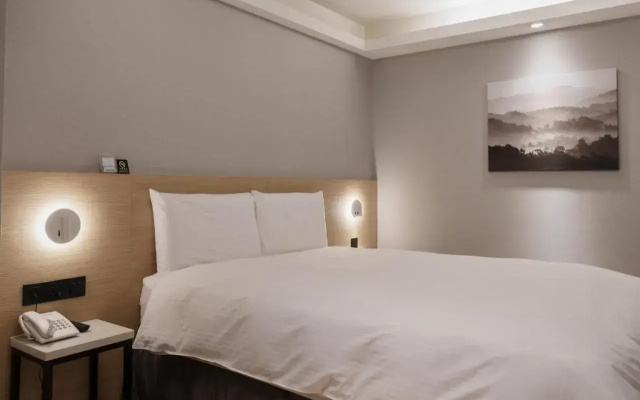Sweet Hotel