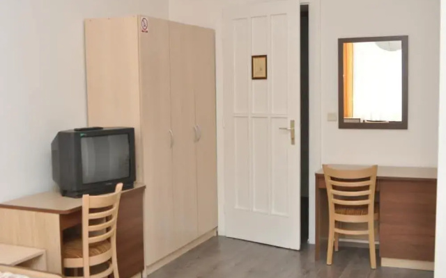 Rooms Lara