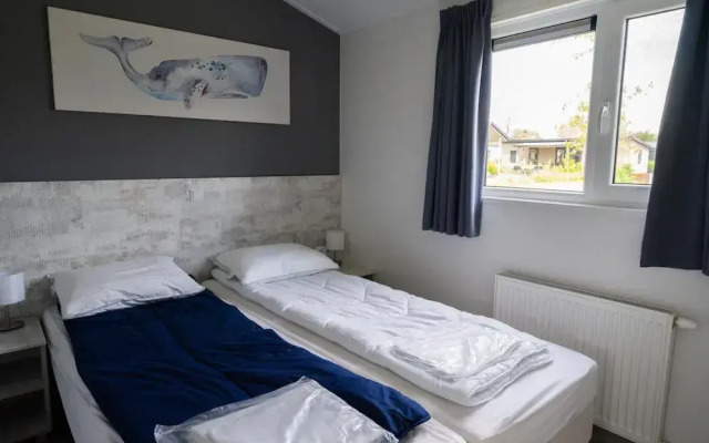 Modern Chalet on the Water of the Markermeer