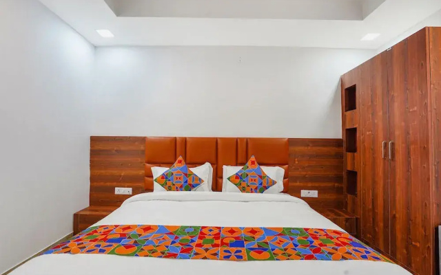 Fabhotel Amayra Inn