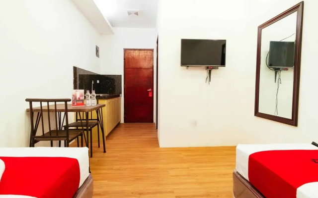 RedDoorz Plus near Commonwealth Regalado