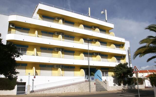 Hotel Azul Praia вид на фасад