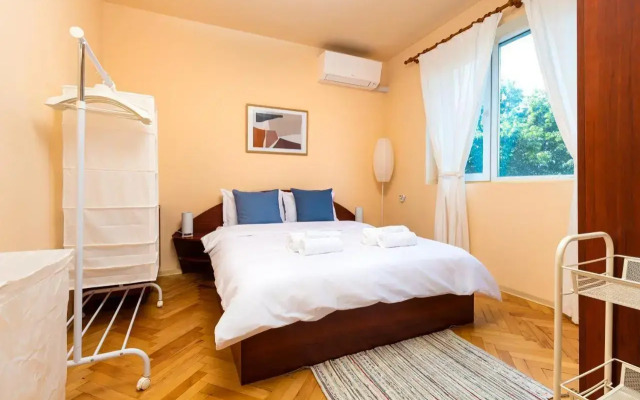 The Cozy Home 1-Bedroom in Central Plovdiv by Flat Mаnager
