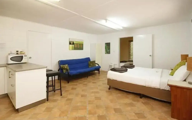 Mapleton Cabins & Caravan Park