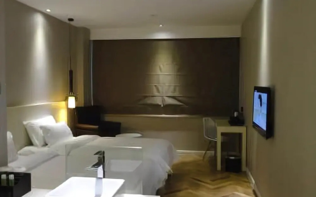 Boning Hotel