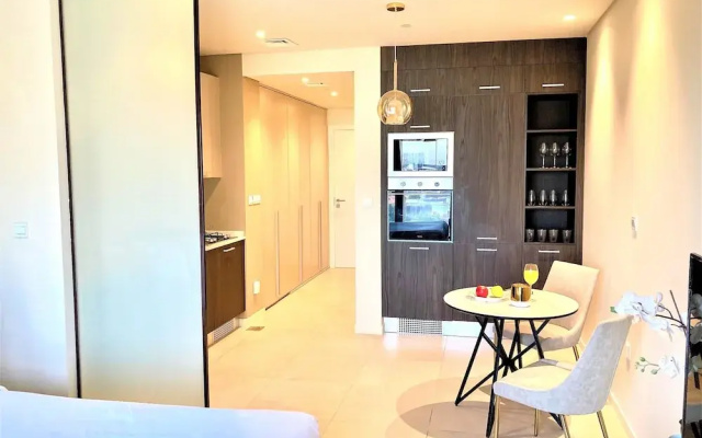 Amazing Living With Balcony - Park View JVC