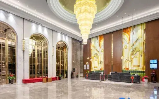 Vienna International Hotel (Yueyang Free Trade Zone Chenglingji)