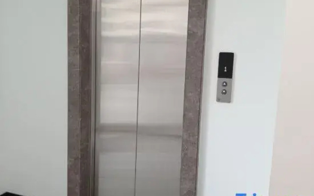 Taizhou Lazy Dongjia Siying Apartment