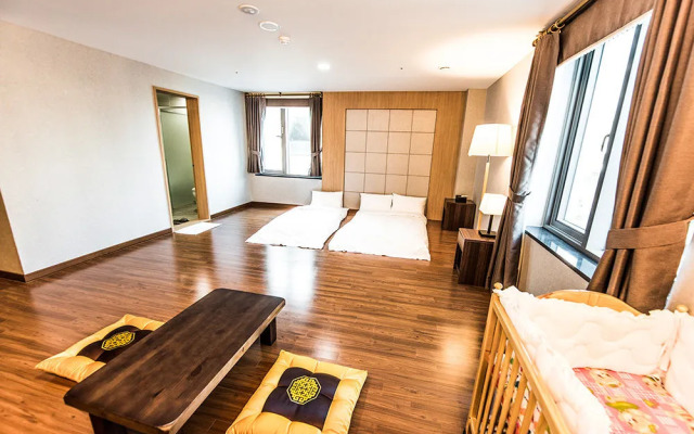 JS Hotel