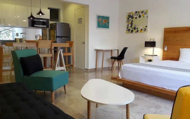 Quinta Bis Front King by SunandSea