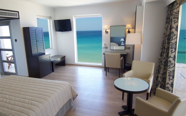 Отель Sunrise Beach Hotel Кипр, Протарас - 5 отзывов об отеле, цены и фото номеров - забронировать отель Sunrise Beach Hotel онлайн комната для гостей
