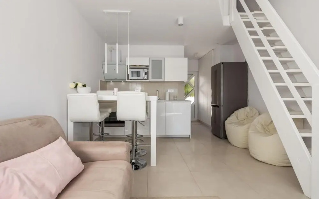 Awesome Apartment in Stinica With 1 Bedrooms and Wifi