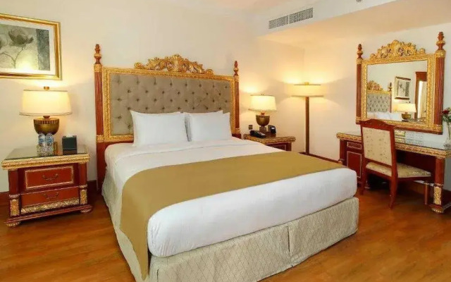 Dancenter Luxury Holiday International Dubai