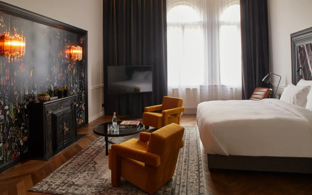 Hotel Collect – Adults Only