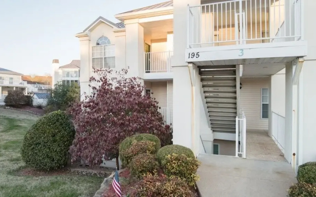 Meadowbrook 3-3 2 Bedroom Condo