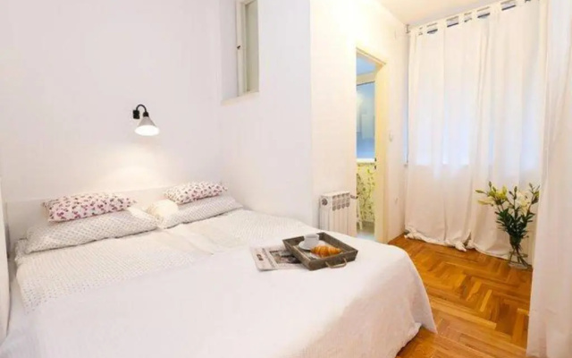 Main Square Apartment