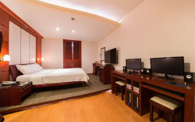 Hotel Bliss