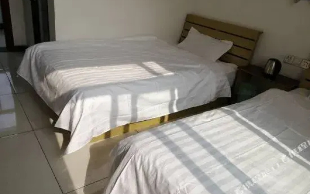 Shanxian Anjie Business Hotel
