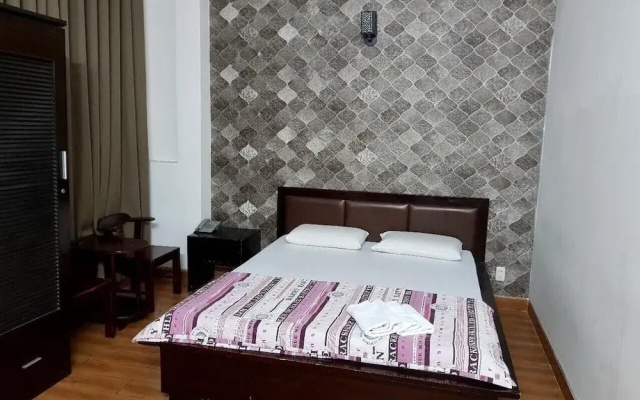Nhat Van Hotel