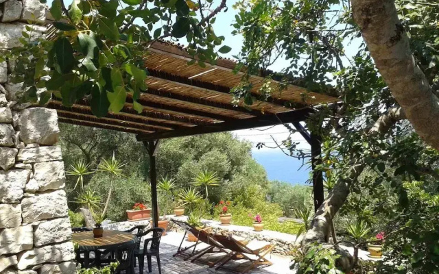 Mirto Sopra - Casa in Pietra sul Mare