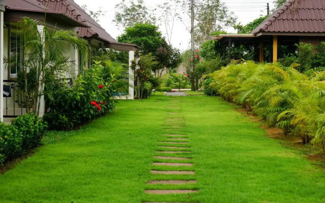 CharPoot Cottage Khao Lak