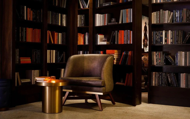 The Barfield, Autograph Collection