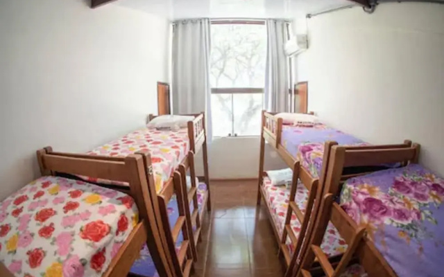 Noronha Hostel