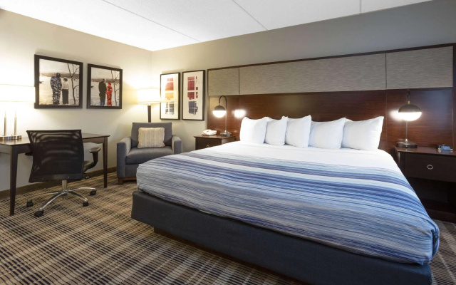 AmericInn by Wyndham Madison South