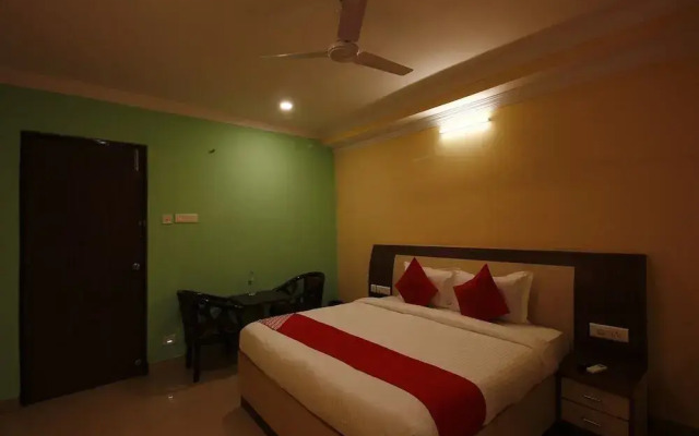 Sri Sai Regency by OYO Rooms