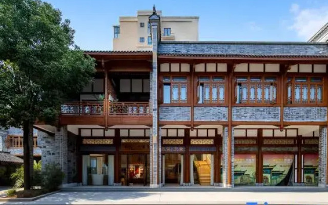Chongzhou Yuetengxi Homestay (Yanhuachi)