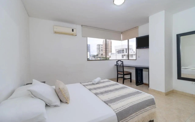 Hotel Axis Inn by Geh Suites