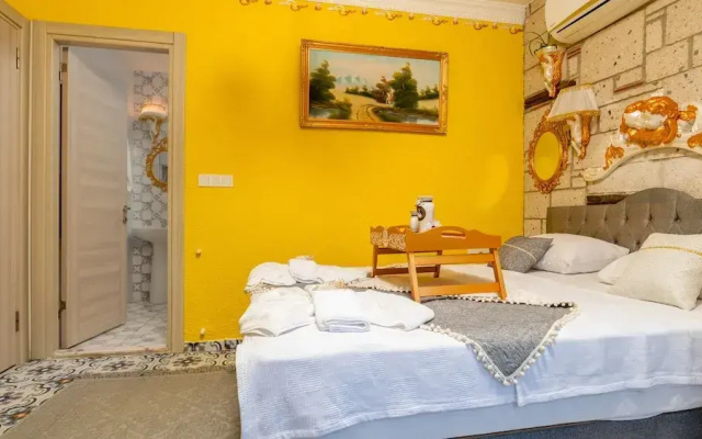 Lamur Otel
