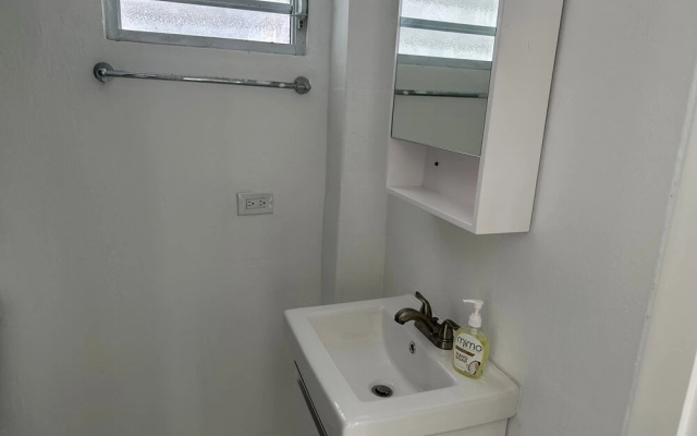 Gorgeous 1-Bedroom Beachside Suite