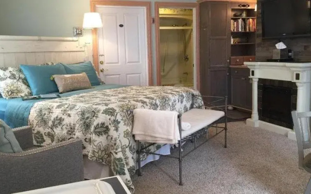 PrairieSide Suites Luxury Bed & Breakfast