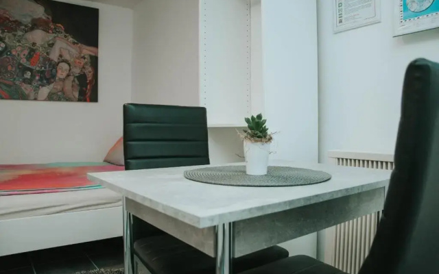 Studio Pod hruško