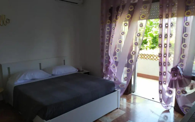 Costa dei Marmi B&B