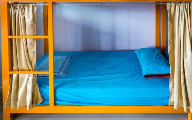 Railway Hostel - Adults Only