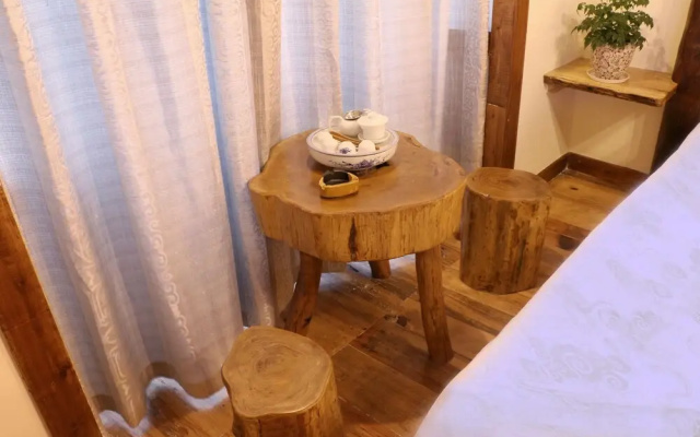 Xiangxi Cultural Inn in the Dream