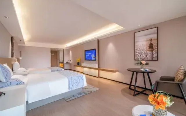Yeste International Hotel (Nanning Qingxiushan Dongmen Baoli Lingxiu Qiancheng)