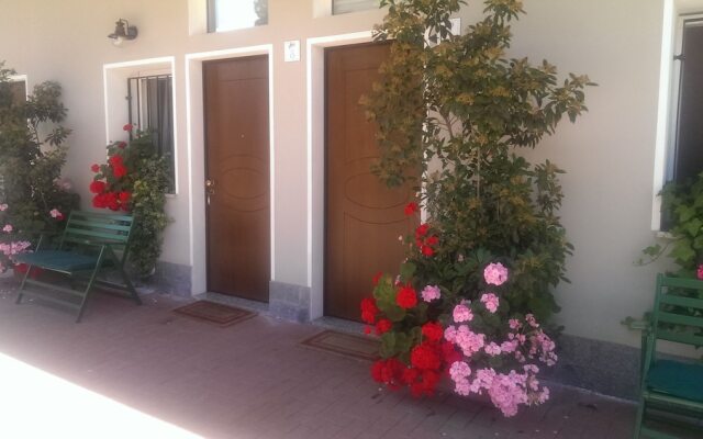 Отель A New Guesthouse вид на фасад