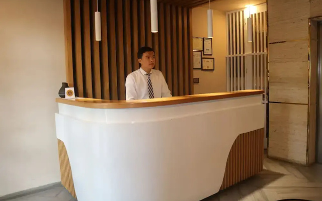 Three Trees Hotel