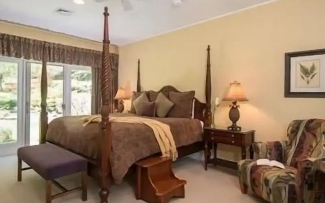 Stone Hill Inn