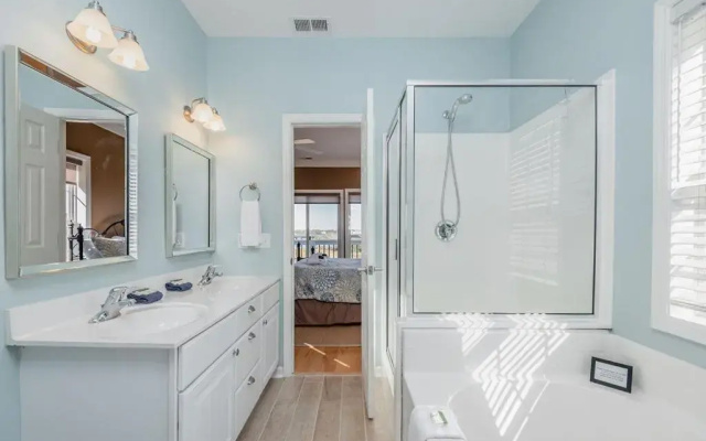 84 Waters Edge - Riverview Townhouse - Pool