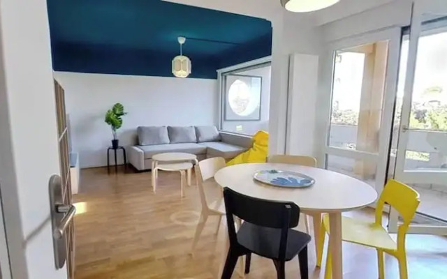 Private Room in Shared Apartment - Villeurbanne